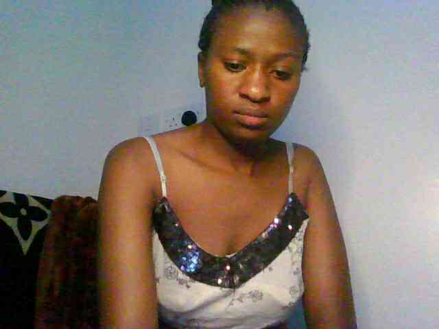 prettiegurlshanie webcam
