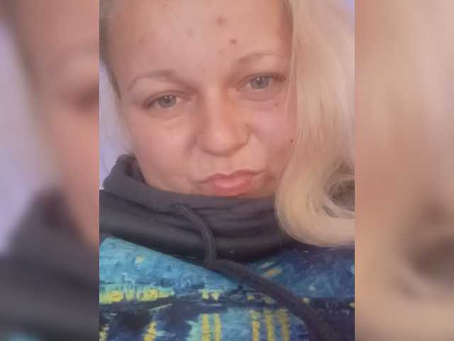 Gallina1999 live cam on BongaCams
