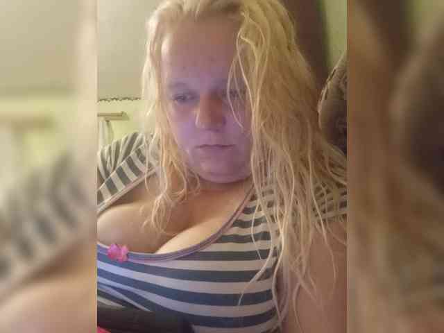 Gallina1999 webcam