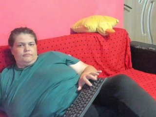 Ionysexylipspussy