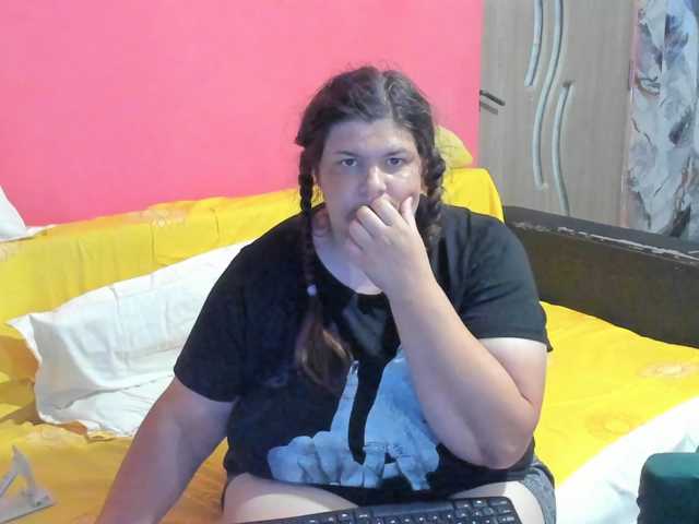 Ionysexylipspussy