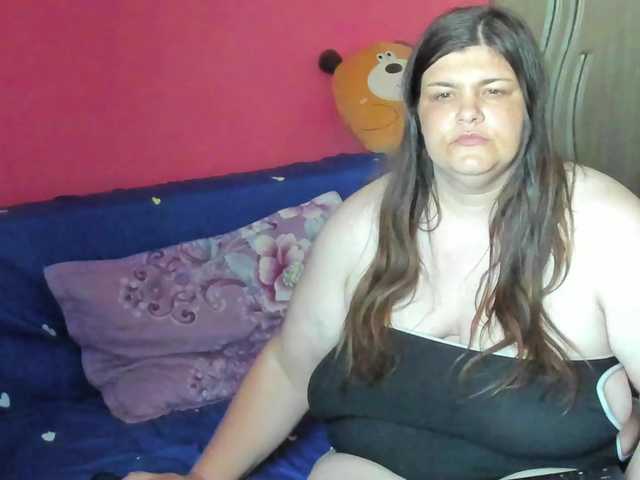 Ionysexylipspussy