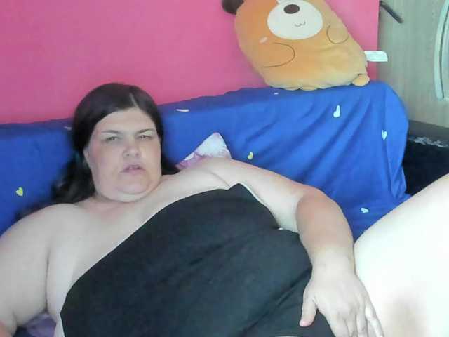 Ionysexylipspussy