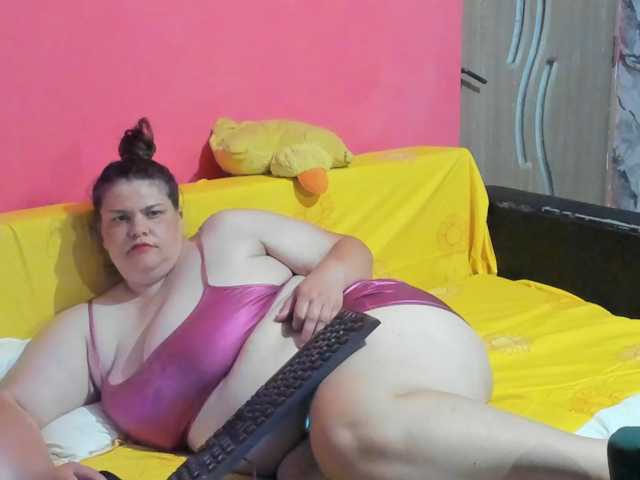 Ionysexylipspussy