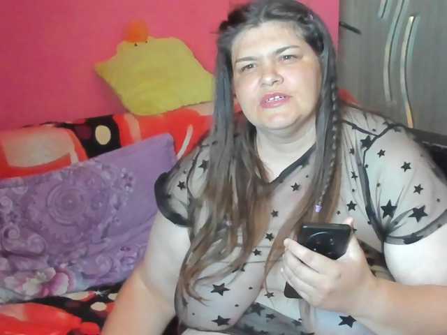 Ionysexylipspussy