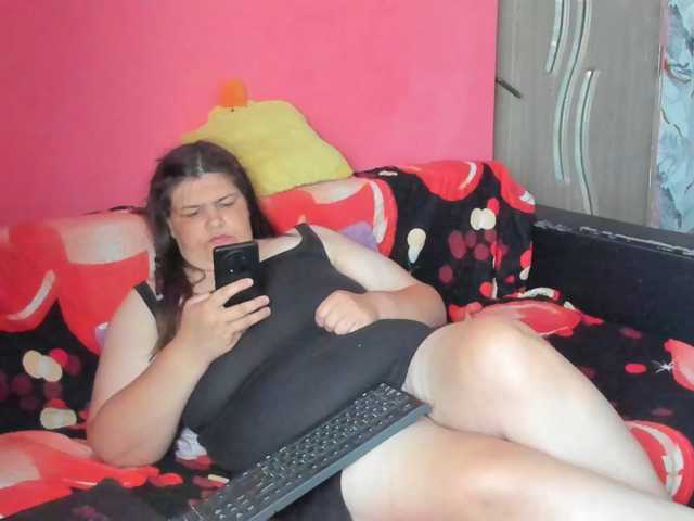 Ionysexylipspussy