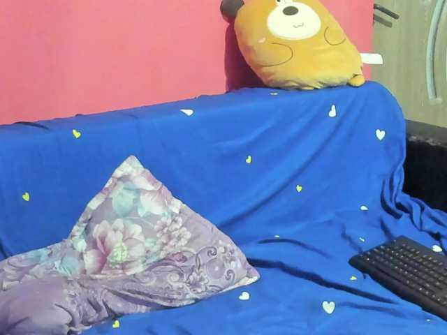 Ionysexylipspussy live cam on BongaCams