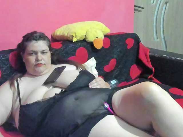 Ionysexylipspussy