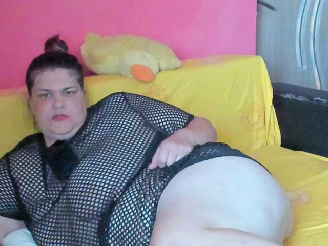 Ionysexylipspussy
