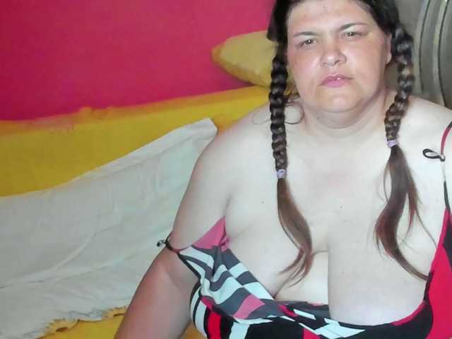 Ionysexylipspussy