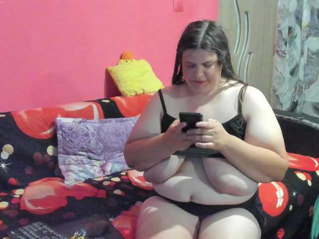 Ionysexylipspussy
