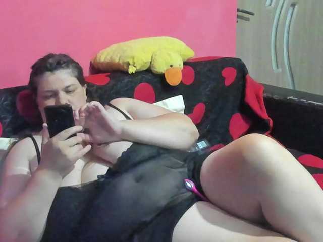 Ionysexylipspussy