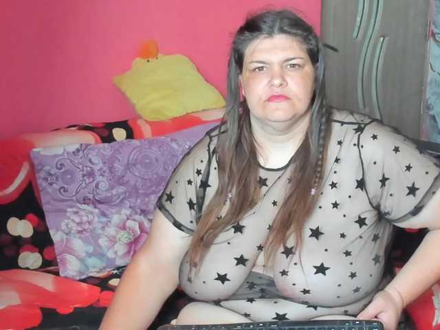 Ionysexylipspussy