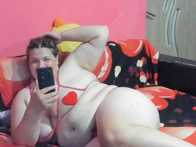 Ionysexylipspussy live cam on BongaCams