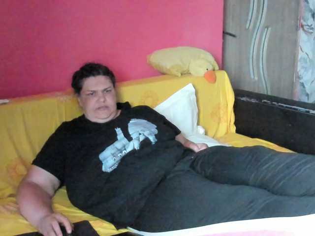 Ionysexylipspussy live cam on BongaCams
