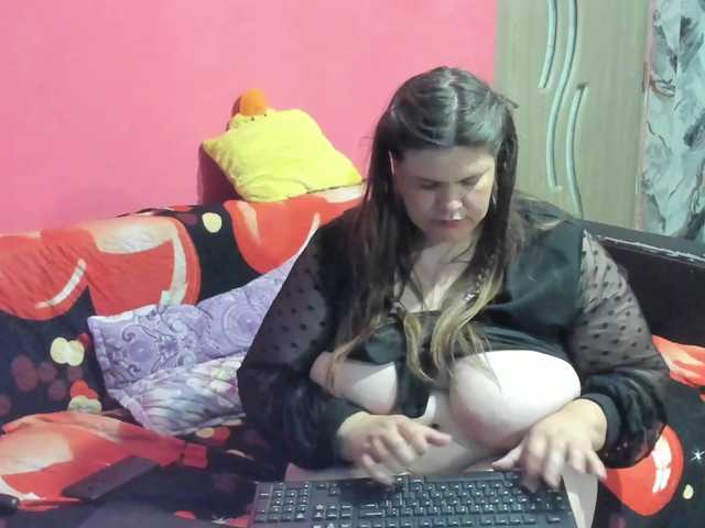 Ionysexylipspussy