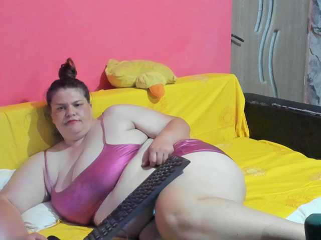 Ionysexylipspussy