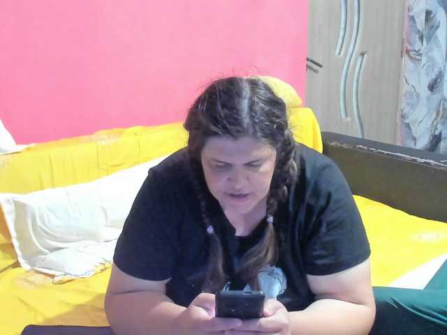 Ionysexylipspussy