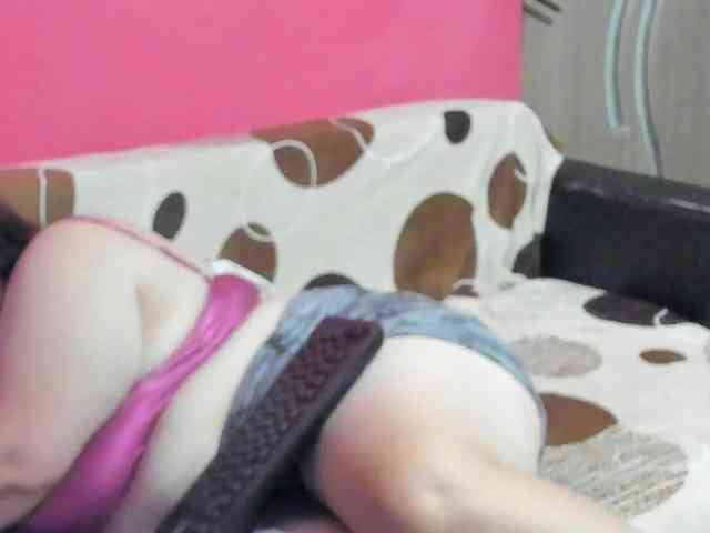 Ionysexylipspussy