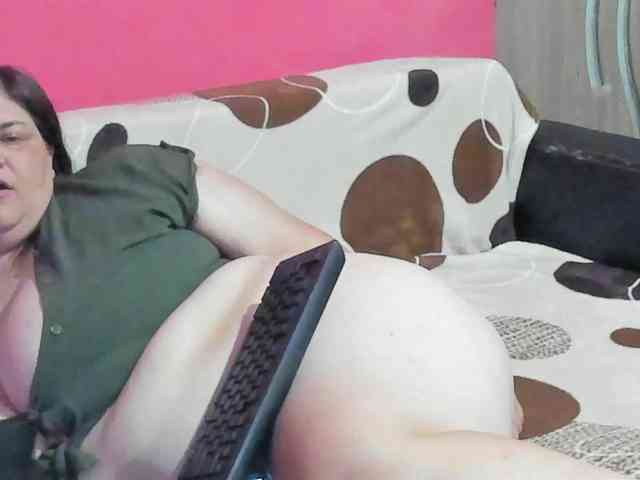 Ionysexylipspussy webcam