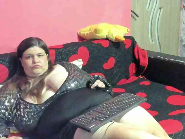 Ionysexylipspussy webcam