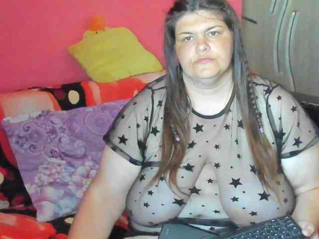 Ionysexylipspussy webcam