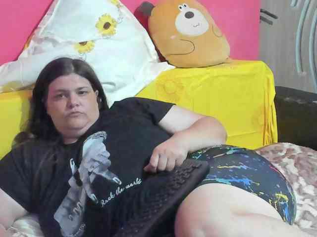 Ionysexylipspussy