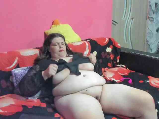 Ionysexylipspussy webcam
