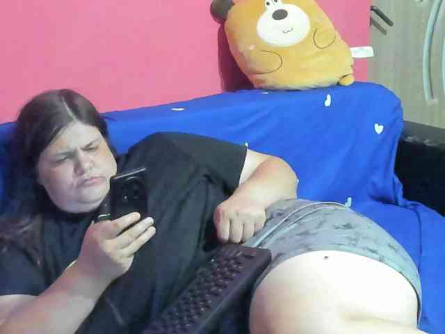 Ionysexylipspussy