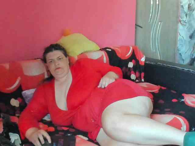 Ionysexylipspussy