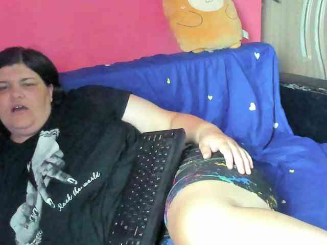 Ionysexylipspussy webcam