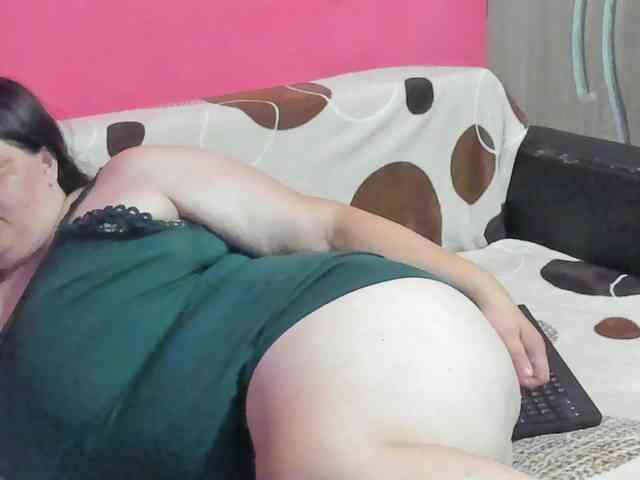 Ionysexylipspussy webcam