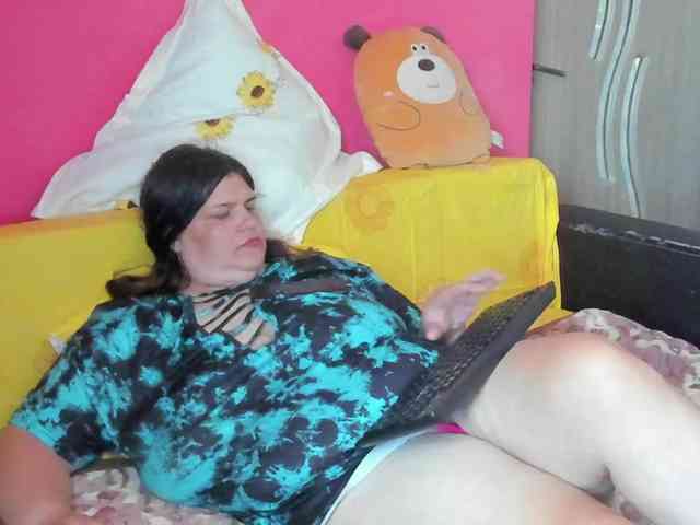 Ionysexylipspussy webcam