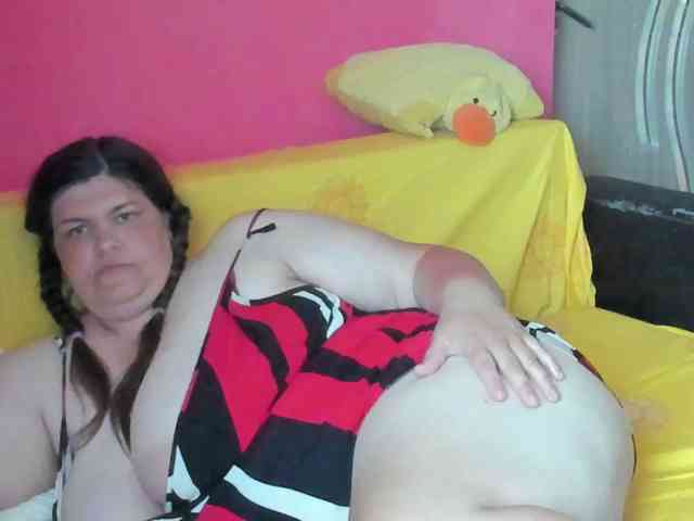 Ionysexylipspussy