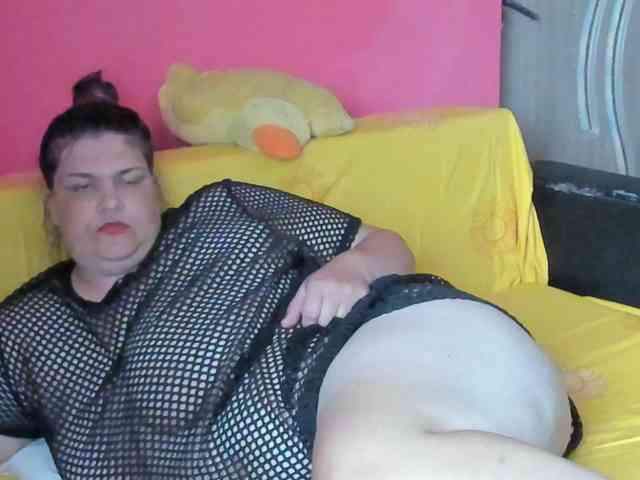 Ionysexylipspussy