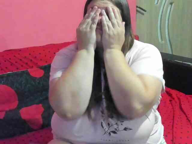 Ionysexylipspussy webcam