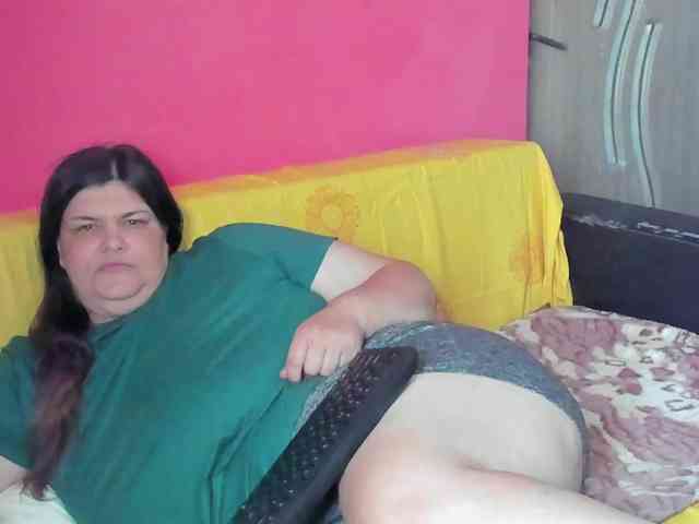 Ionysexylipspussy