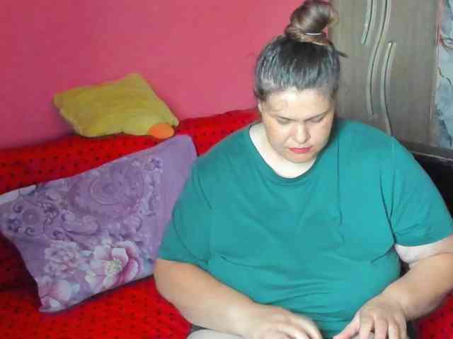 Ionysexylipspussy