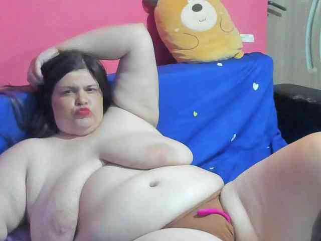 Ionysexylipspussy