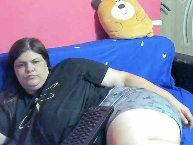 Ionysexylipspussy webcam