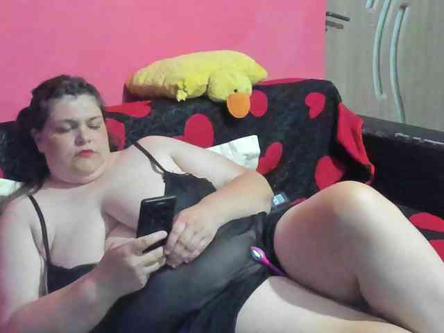 Ionysexylipspussy webcam