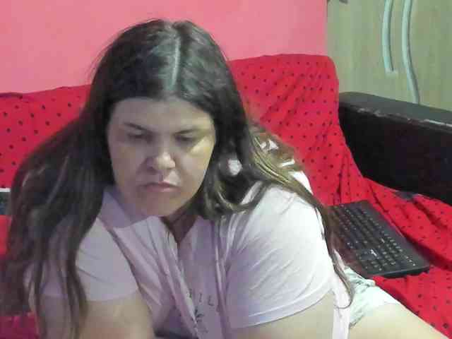Ionysexylipspussy