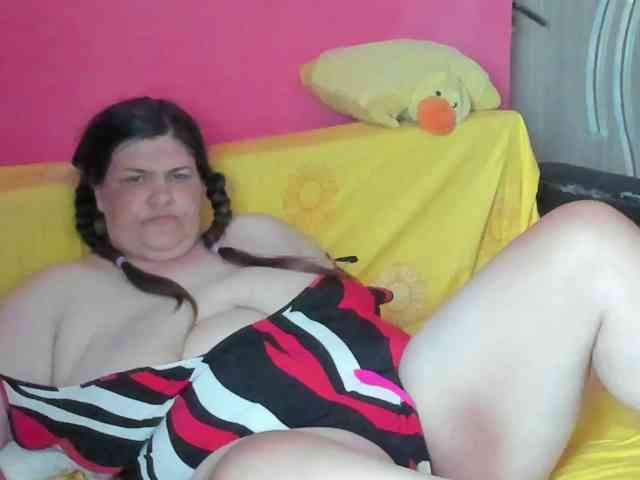 Ionysexylipspussy