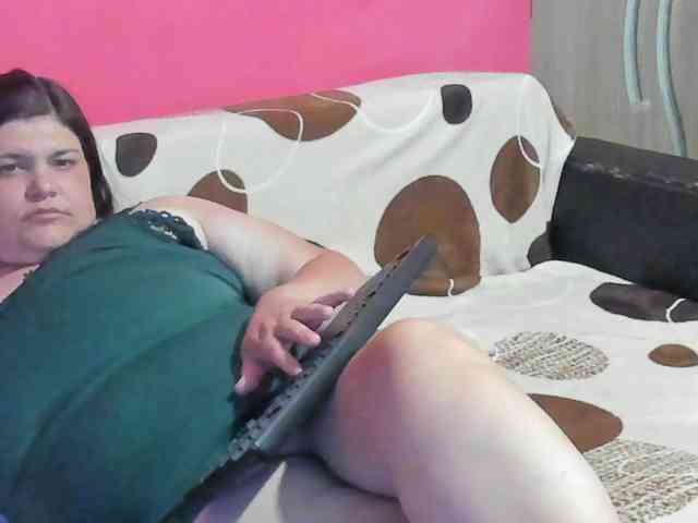Ionysexylipspussy webcam
