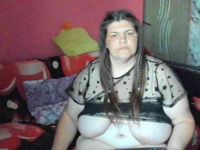 Ionysexylipspussy