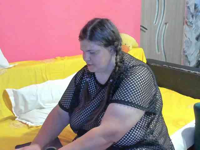 Ionysexylipspussy