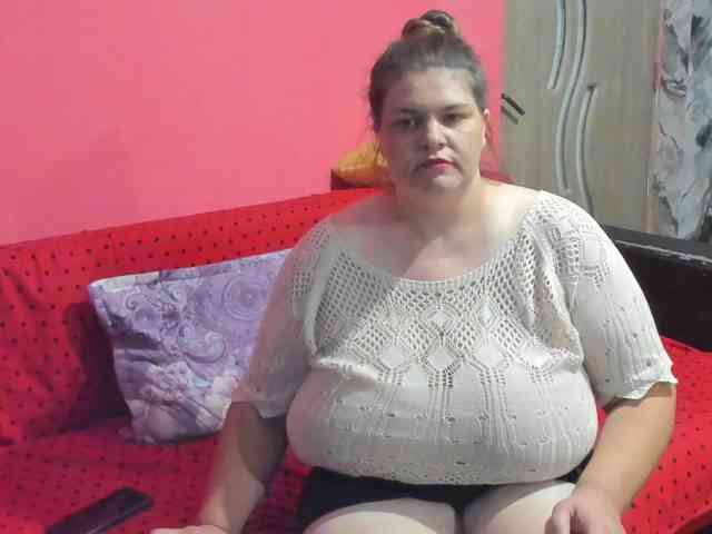 Ionysexylipspussy