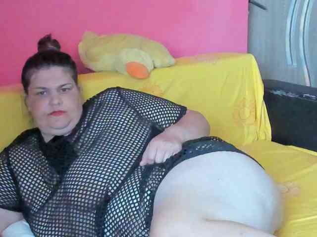 Ionysexylipspussy