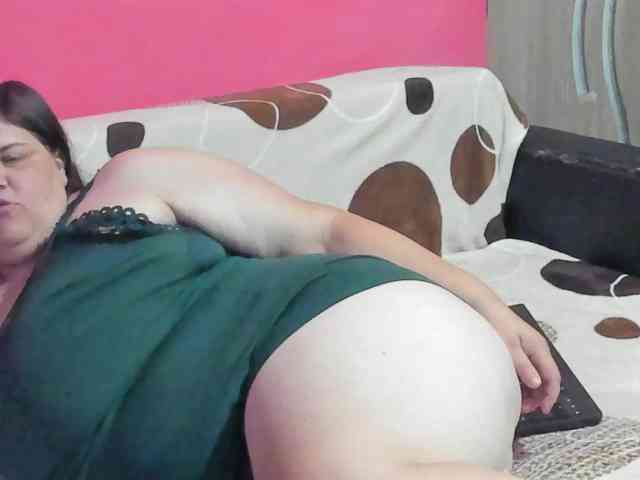 Ionysexylipspussy webcam