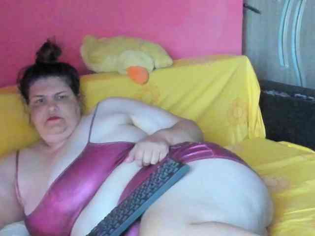 Ionysexylipspussy